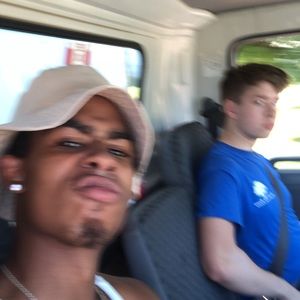 Meet your Posher, Tyler